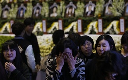 Xót xa 48 nữ sinh tử nạn chung một phòng trên phà Sewol