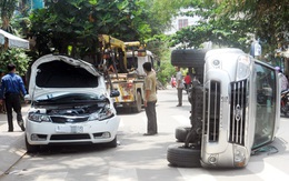 Ôtô chở giám đốc gây tai nạn liên hoàn