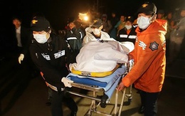 Thi thể hành khách phà Sewol trôi nổi trên biển