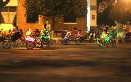 Xích lô nhí giá 30.000 đồng/h hút khách Sài Gòn