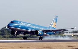 Động cơ phát lửa, máy bay Vietnam Airlines dừng khẩn cấp