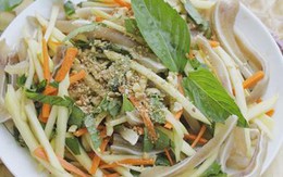 Nộm xoài chua ngọt cho ngày hè nóng