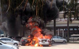 3 ôtô bốc cháy ở sân bay Nội Bài