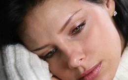Chồng bỏ vợ đang mang bầu để đi nghỉ với bồ