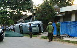 Kinh hoàng hai cụ bà ngồi hóng mát bị ô tô đâm chết