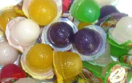 Thêm một bé trai hóc thạch suýt mất mạng