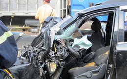 Xe chuyển hướng đột ngột, 4 người chết tại chỗ