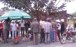 Xót xa, bé sơ sinh chết bên đường ray xe lửa