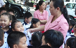 Giáo viên thở phào khi dạy thêm được cởi trói