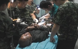 Cụ ông 83 tuổi suýt chết vì nhét nhẫn vào 'của quý'