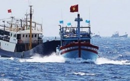 Tàu Trung Quốc tiếp tục dàn hàng ngang, ngăn cản, ép tàu Việt Nam