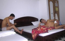 “Trai thẳng” giả đồng tính “đi khách“