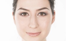 Tuyệt chiêu dùng phấn rôm tạo hàng mi vừa dài vừa dày