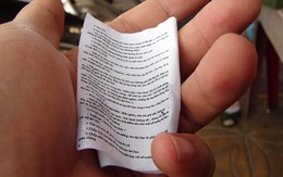 Lợi dụng tóc dài, nữ sinh gài thiết bị truyền tin trong tai