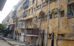 Sập ban công nhà tập thể 100 năm tuổi, một người chết