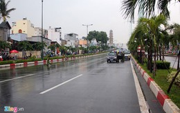 Băng qua đường một mình, bé trai bị ôtô đâm tử vong