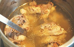 Bí quyết nấu nước dùng ngon như đầu bếp