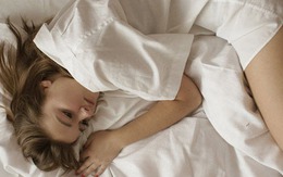 Đau đớn vì mỗi lần ghen tuông chồng lại gọi là cave