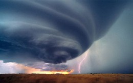 Hà Nội mưa rào, Nam Bộ đề phòng tố lốc