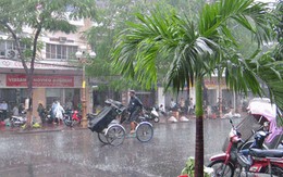 Hà Nội mưa giông, có thể xảy ra tố lốc