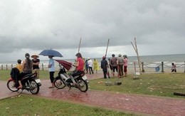 Phát hiện một phụ nữ gục chết trên bờ kè