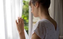 Khí hư màu vàng: nguyên nhân gián tiếp gây vô sinh