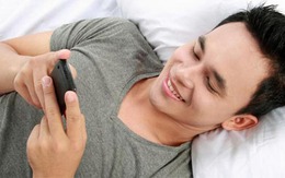 Chồng nhắn tin 'giường chiếu' với gái