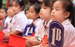 Nhẹ người khi con vào học trường công
