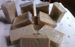 300.000 đồng/bánh xà phòng làm từ sữa mẹ