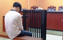 “Yêu râu xanh” và nạn nhân cùng bế con đến tòa