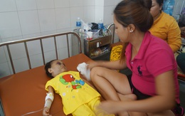 Bé 4 tuổi bị đánh đến biến dạng