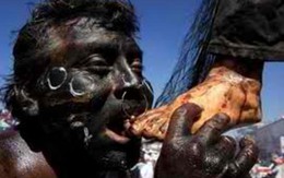 Papua New Guinea: nạn “thầy mo” bị săn để làm món “thịt heo dài“