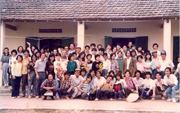 Hình ảnh sinh viên thời thập niên 90 khiến dân mạng thích thú