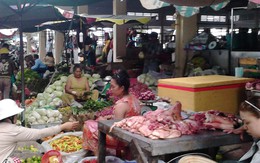 Thị trường Hà Nội trước bão Haiyan: Người bán sốt sắng, người mua thờ ơ