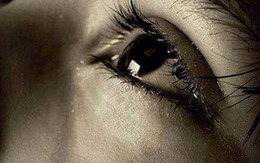 Cay đắng vì tôi đã đổi tình để lấy việc làm