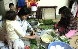 Dân công sở đi buôn Tết 