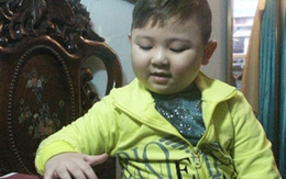 Hơn 3 tuổi, đọc truyện làu làu, nói tiếng Anh như gió