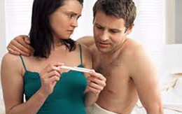 Tôi có bầu khi chồng đưa vợ mới đi khám thai