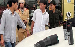 Sợ móc túi, mang súng đi… lễ chùa 