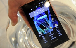 5 bước giải cứu điện thoại bị rơi vào nước