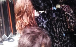 Không tiếc tiền chơi tóc giả