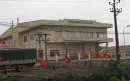 Dân bỏ việc quây chợ