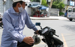 Những người phải 'cày' ngày Quốc tế lao động