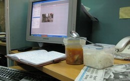 Dân văn phòng vật lộn chống nóng