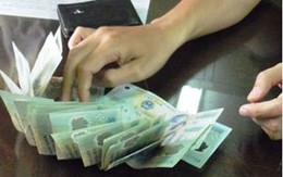 Ba cảnh sát cưỡng đoạt tiền khách mua dâm