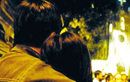 Bỏ tiền triệu thuê “bạn trai” xem Euro đắt khách