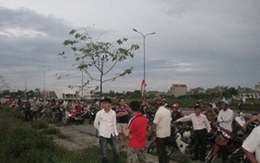 Phát hiện xác đàn ông trong lùm cỏ