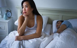 Nằm với bồ, nhớ chồng da diết