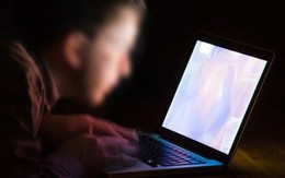 Chồng thường xuyên vào web đen