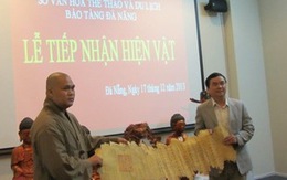 Hiến tặng nhiều hiện vật quý cho Bảo tàng Đà Nẵng